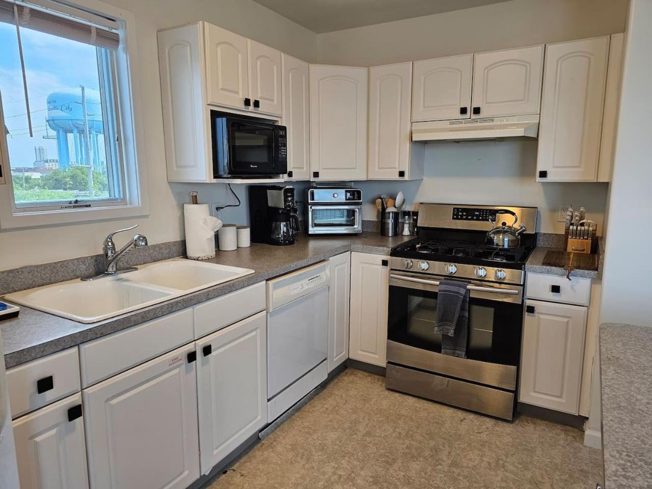 Do With Ac Waterfront Marina Penthouse Atlantic City